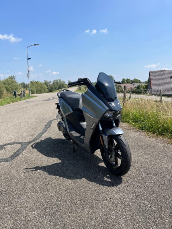 Horwin SK1 E scooter NIEUW - Afbeelding 6